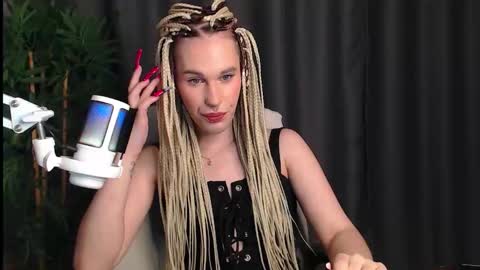 Cassie online show from 26, 11, 2025