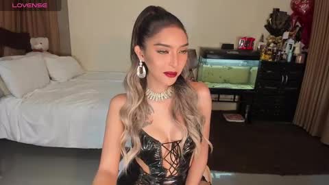 CassieValbalera online show from 2, 1, 2025