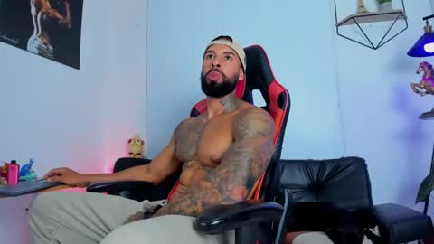 Snapshot of casticatheking chatting on 13, 2, 2025 Matheo Brown online show from 13, 2, 2025