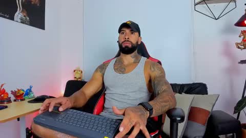 Snapshot of casticatheking chatting on 17, 2, 2025 Matheo Brown online show from 17, 2, 2025