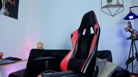 Snapshot of casticatheking chatting on 26, 2, 2025 Matheo Brown online show from 26, 2, 2025