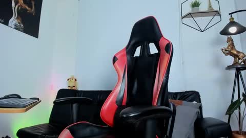 Snapshot of casticatheking chatting on 28, 2, 2025 Matheo Brown online show from 28, 2, 2025