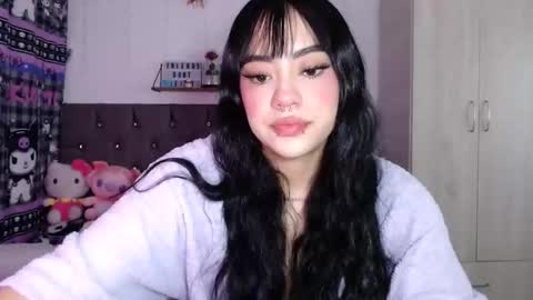 Snapshot of cat_mila_ chatting on 11, 11, 2025 Mila online show from 11, 11, 2025