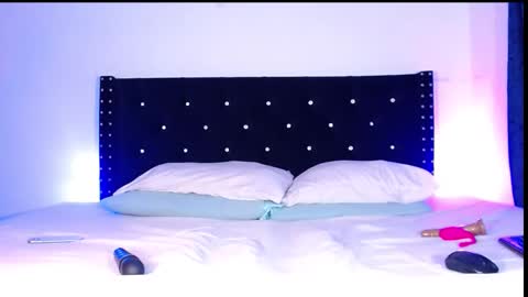 online time Colombia  1130 am  630 pm online show from 27, 2, 2026