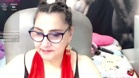Snapshot of cataleya_mom_ chatting on 5, 3, 2025 cataleya  online show from 5, 3, 2025