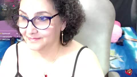 Snapshot of cataleya_mom_ chatting on 12, 3, 2025 cataleya  online show from 12, 3, 2025