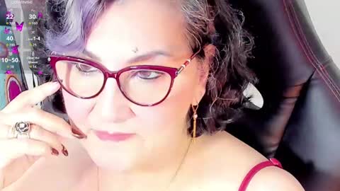Snapshot of cataleya_mom_ chatting on 18, 9, 2025 cataleya  online show from 18, 9, 2025