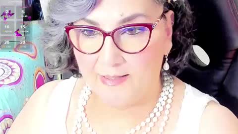 Snapshot of cataleya_mom_ chatting on 20, 9, 2025 cataleya  online show from 20, 9, 2025