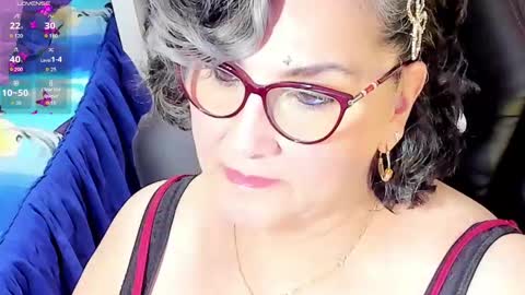 Snapshot of cataleya_mom_ chatting on 6, 10, 2025 cataleya  online show from 6, 10, 2025