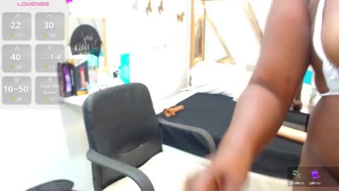 Snapshot of catalillina_love1 chatting on 15, 2, 2025 Cata online show from 15, 2, 2025