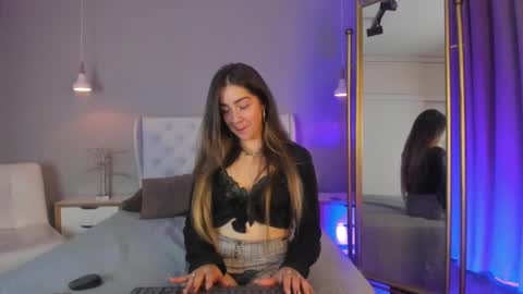 Snapshot of catalina_erotic chatting on 4, 3, 2025 Catalina online show from 4, 3, 2025