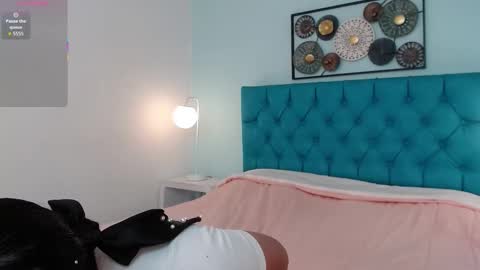 Snapshot of catalinaa_01 chatting on 4, 2, 2026 Catalina online show from 4, 2, 2026