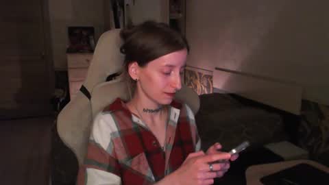 Snapshot of cath_dysphoria_ chatting on 10, 6, 2026 CATH online show from 10, 6, 2026