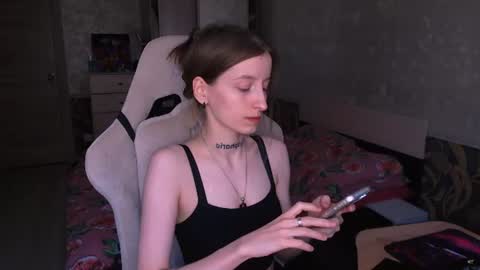 Snapshot of cath_dysphoria_ chatting on 26, 6, 2026 CATH online show from 26, 6, 2026