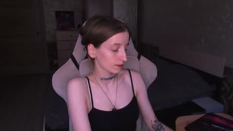 Snapshot of cath_dysphoria_ chatting on 28, 7, 2026 CATH online show from 28, 7, 2026
