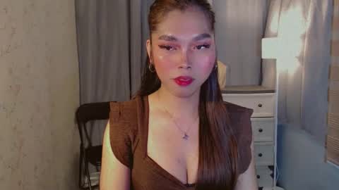 catherine_365 online show from 5, 12, 2025