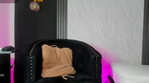 Snapshot of catherine_smith_ chatting on 10, 11, 2025 Catherine online show from 10, 11, 2025