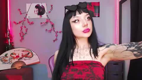 Snapshot of cati_petite chatting on 23, 2, 2026 Cati help me reach my goal of 100 thumbs up again 3 online show from 23, 2, 2026