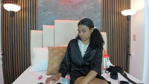 catiusca_reyes_03 online show from 28, 11, 2025
