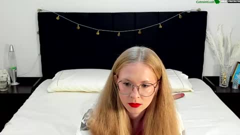 Snapshot of catmintlush chatting on 24, 6, 2026 CatmintLush online show from 24, 6, 2026