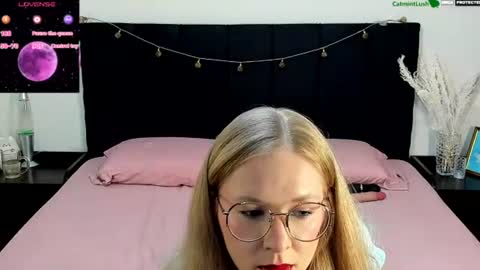 Snapshot of catmintlush chatting on 5, 7, 2026 CatmintLush online show from 5, 7, 2026