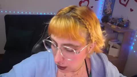 Snapshot of catsito chatting on 19, 6, 2026 im MIA -Independent Model MY OF is catsito3 online show from 19, 6, 2026