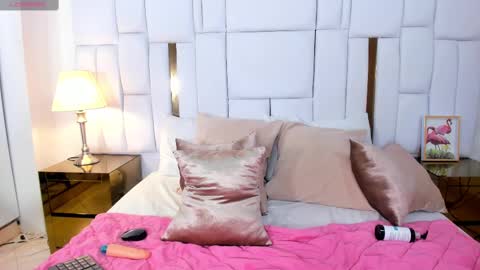 cattaleya_get online show from 1, 3, 2025