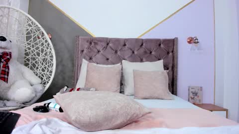 cattaleya_get online show from 4, 3, 2025