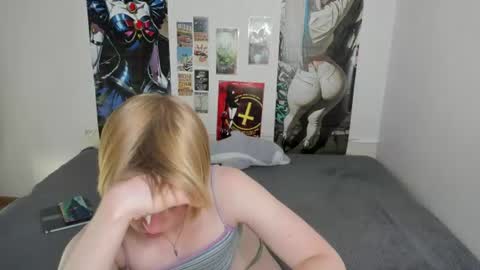 Snapshot of cattie_w_ chatting on 21, 7, 2026 cattie_w_ online show from 21, 7, 2026