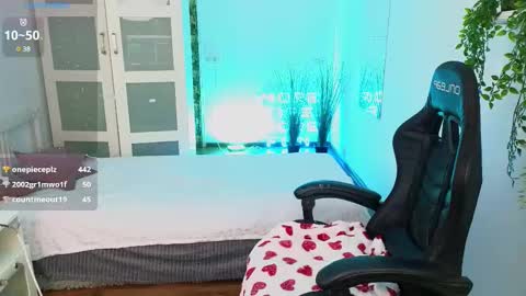 caty_cuddly online show from 19, 2, 2025