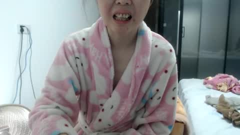 Snapshot of cbz112233 chatting on 19, 1, 2025 ANNYANNY online show from 19, 1, 2025