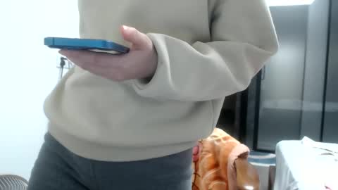 Snapshot of cbz112233 chatting on 23, 2, 2025 ANNYANNY online show from 23, 2, 2025