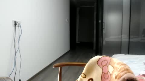 Snapshot of cbz112233 chatting on 24, 2, 2025 ANNYANNY online show from 24, 2, 2025