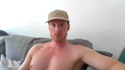 Snapshot of ccloser87 chatting on 12, 7, 2026 ccloser87 online show from 12, 7, 2026