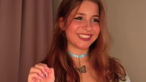 Lina  online show from 28, 11, 2025