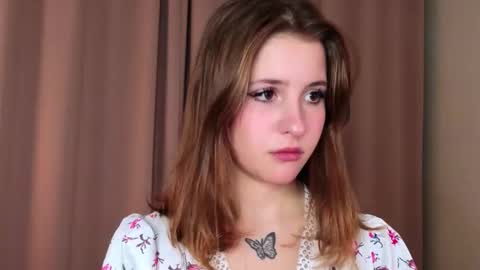 Lina  online show from 28, 2, 2026