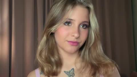 Lina  online show from 29, 3, 2026