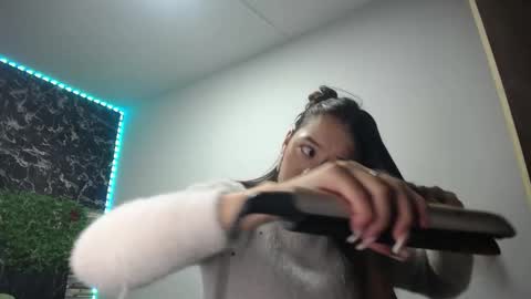 Snapshot of celeste_polis chatting on 16, 10, 2025 celeste_polis online show from 16, 10, 2025