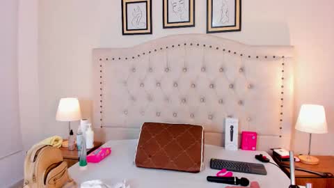 CELESTE MIRANDA online show from 12, 1, 2026