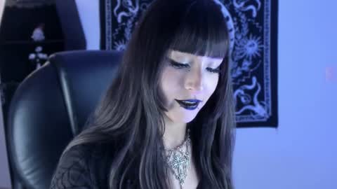   online show from 27, 11, 2025