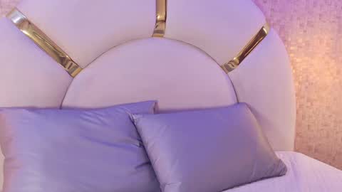 celestte_sm online show from 4, 6, 2026
