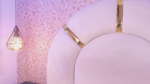 celestte_sm online show from 2, 7, 2026