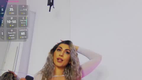 CelineMeyer online show from 4, 12, 2025