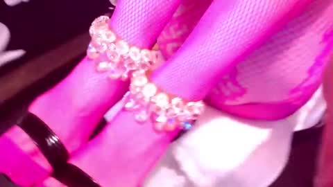 Cerise online show from 14, 12, 2025