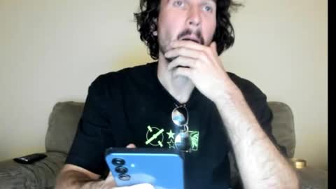 Snapshot of chadpowerz chatting on 10, 10, 2025 Lydong online show from 10, 10, 2025
