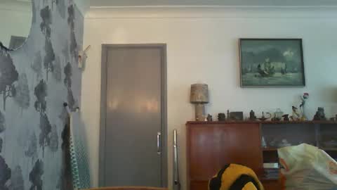 Champers online show from 4, 1, 2025