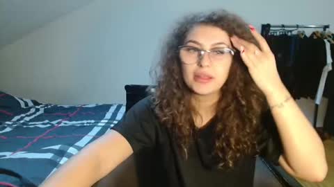 Stephanieblisss online show from 7, 1, 2025