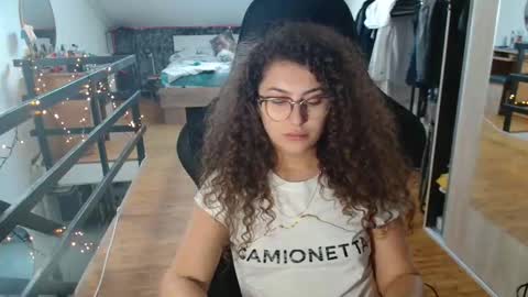 Stephanieblisss online show from 17, 12, 2025