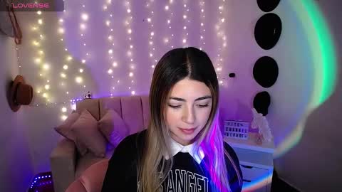 channel_blonde_a online show from 7, 3, 2025