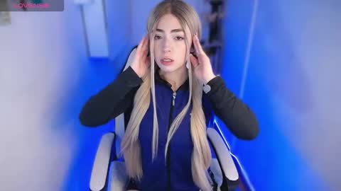 channel_blonde_a online show from 7, 11, 2025